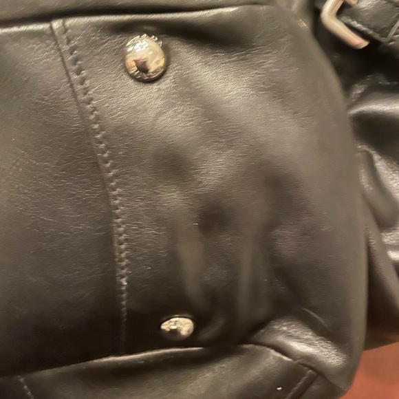 Prada Vitello Daino Soft Leather Black Hobo Handbag With Two Side Pockets - Picture 6 of 9